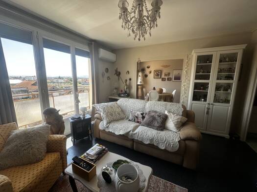 Appartement à vendre 106 000 € 3 pièces 2 chambres 65 m² 4 étages Roanne 42300