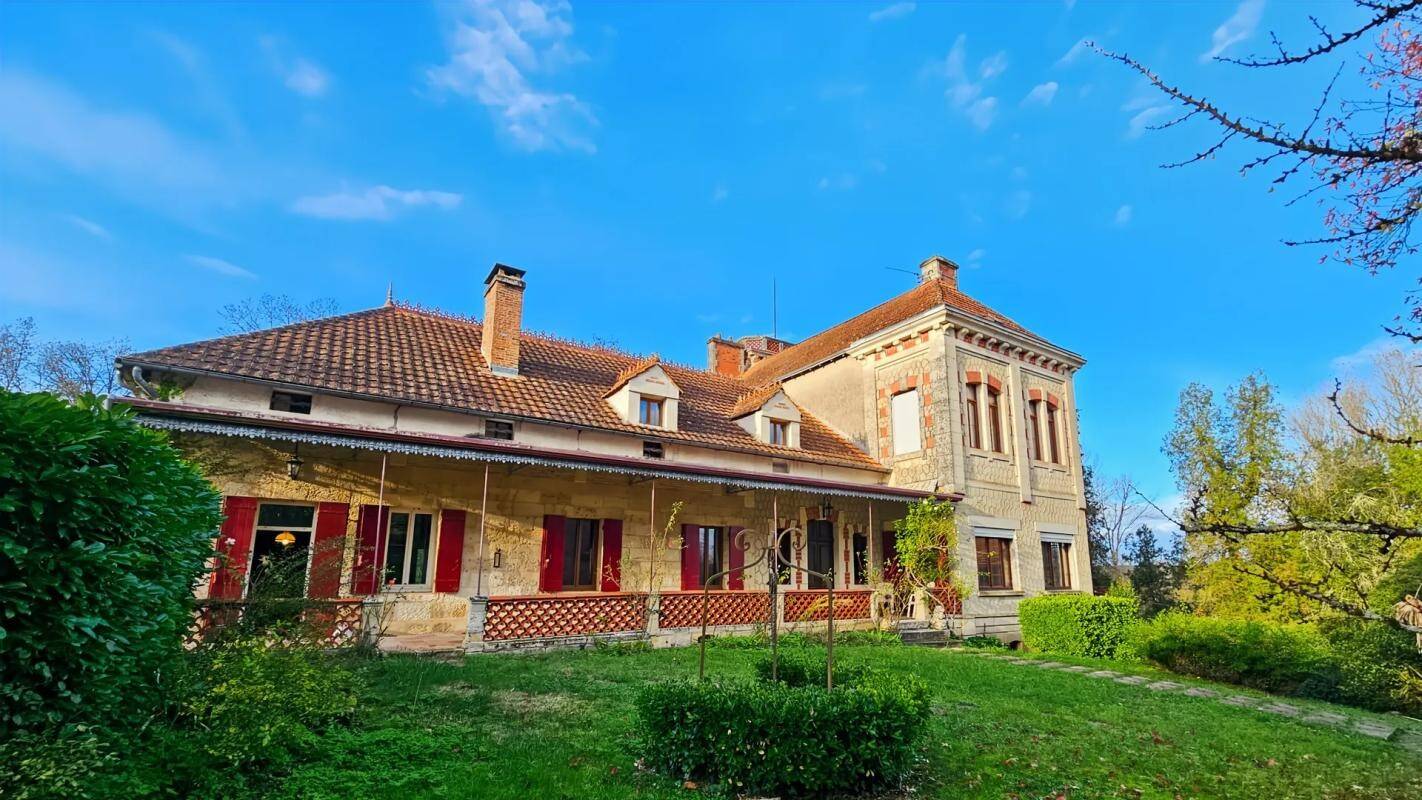 Maison à vendre, 470m², SAINT LAURENT DES HOMMES