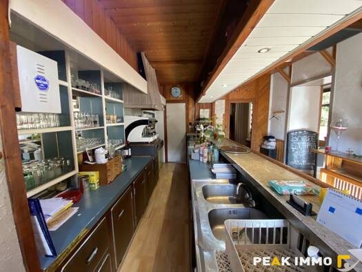 Boutique à vendre Fonds de commerce 110 000 € 300 m² de surface de vente Magland 74300