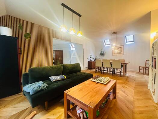 Duplex à vendre 255 000 € 6 pièces 4 chambres 104 m² 1er étage Centre Ville Blois 41000