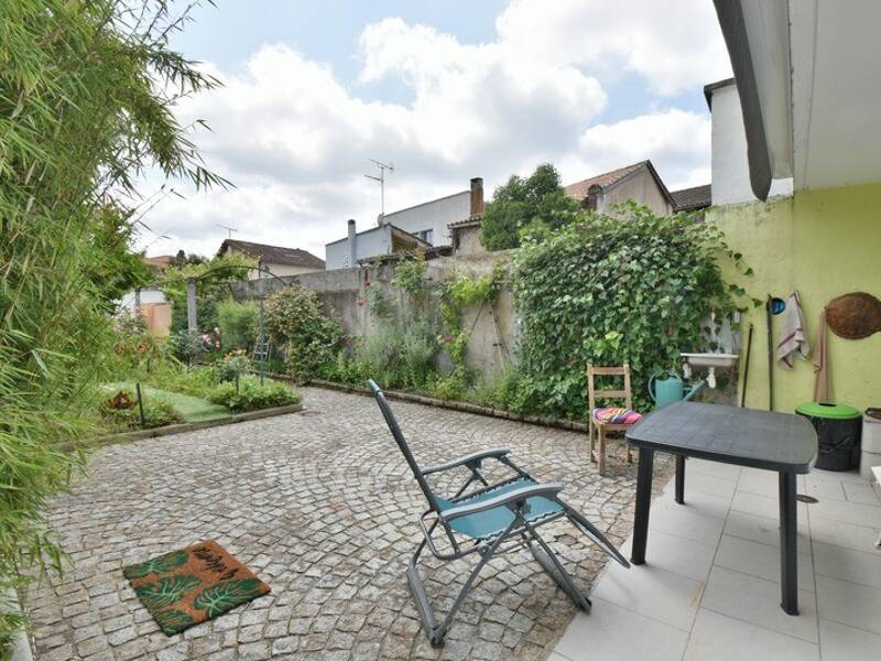 Maison à vendre, 80m², SAINTE LIVRADE SUR LOT