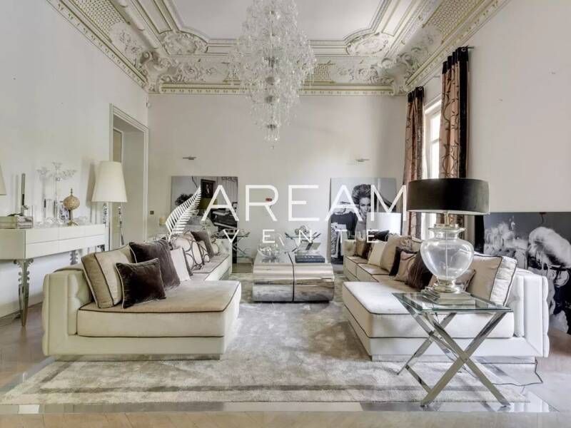 Maison à louer, 1200m², PARIS 8E