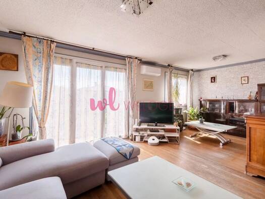 Maison à vendre 390 000 € 6 pièces 4 chambres 131,2 m² 504 m² de terrain La-Jacquiere Meyzieu 69330