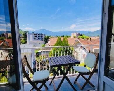 Appartement à vendre 219 000 € 3 pièces 2 chambres 70,4 m² Étage 3/4 Sud Gières 38610