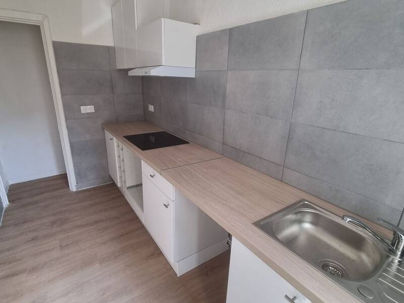 Maison à louer, 96m², LEZIGNAN CORBIERES