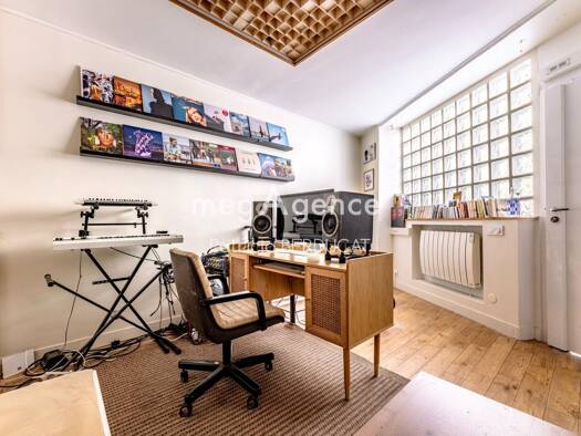 Local commercial à vendre 210 000 € 35 m² de surface de vente Bas Montreuil-République Montreuil 93100