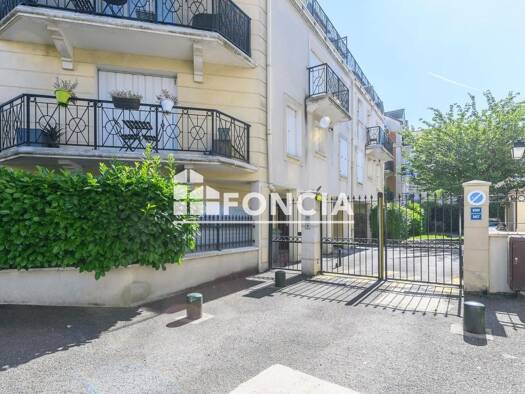 Appartement à vendre 110 000 € 1 pièce 28,2 m² RDC/3 Monnet Pre Berson Villeparisis 77270