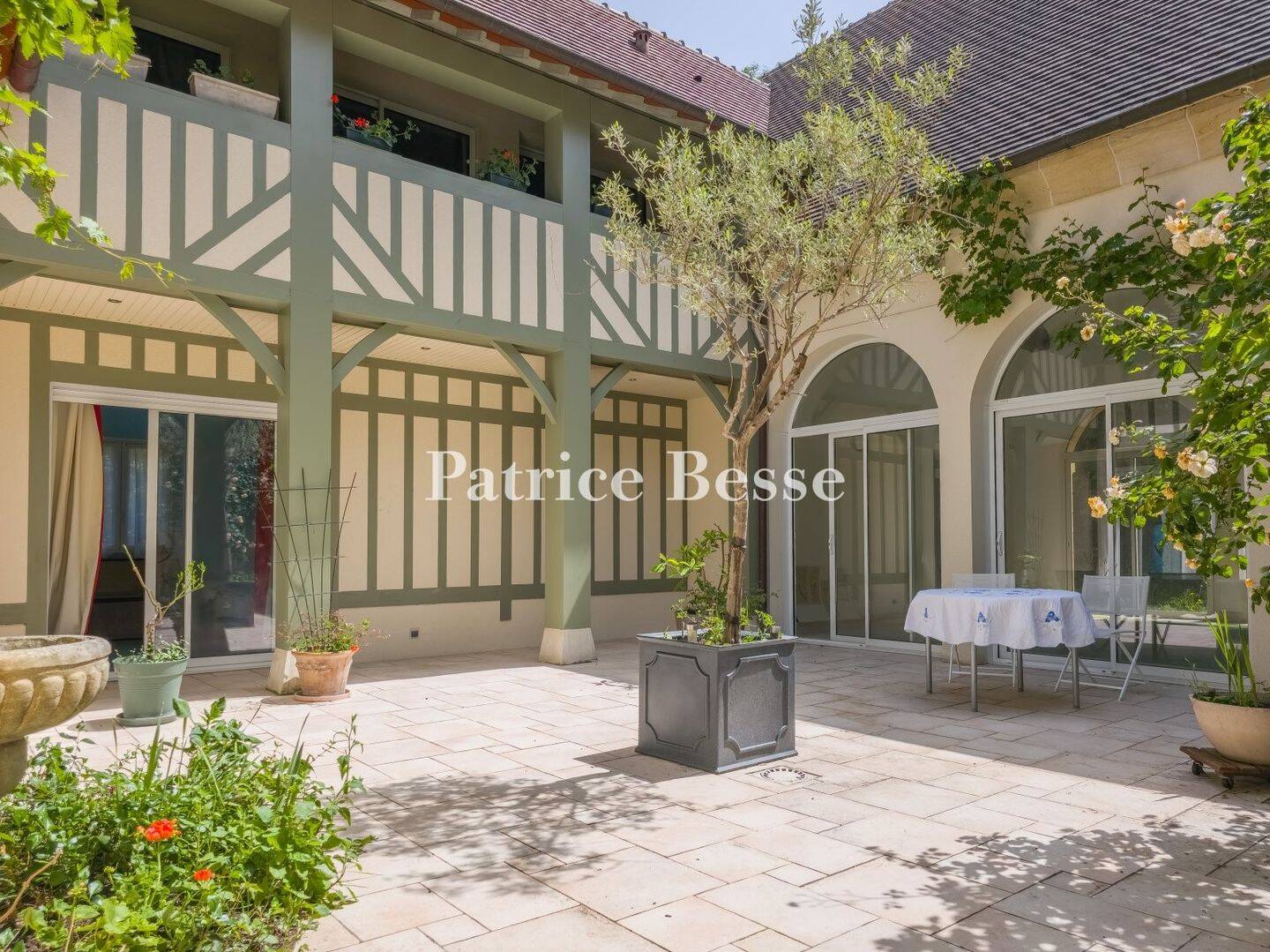 Maison à vendre, 337m², TROUVILLE SUR MER