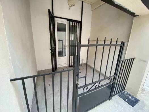 Appartement à louer 549 € 1 pièce 22,5 m² RDC dès le 20/04/2026 Lunel-Viel 34400