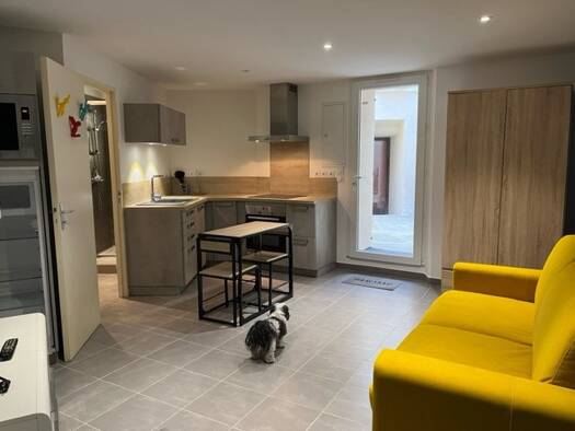 Appartement à vendre 94 000 € 1 pièce 22 m² RDC Châteauneuf-de-Gadagne 84470