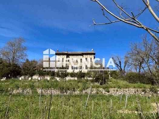 Appartement à louer 950 € 2 pièces 1 chambre 60,4 m² 2ème étage La Cadière-d'Azur 83740