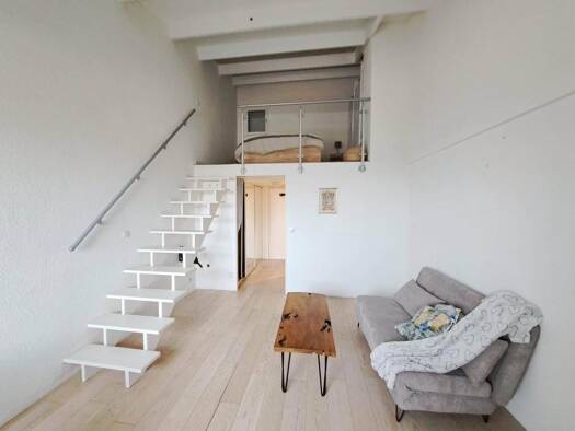 Appartement à louer 500 € 1 pièce 31,9 m² Étage 4/4 Le Cap d'Agde Agde 34300