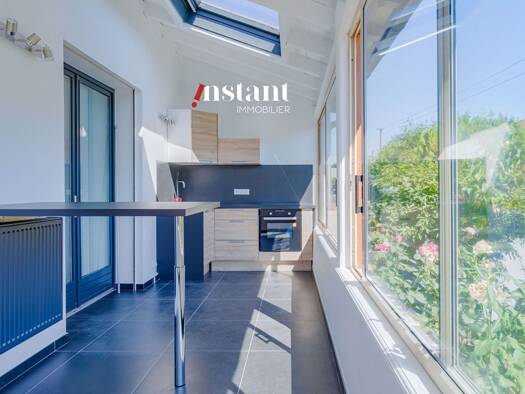 Maison de plain-pied à louer 1 900 € 5 pièces 4 chambres 80 m² Gorge du Loup-Champvert Lyon 9ème 69009