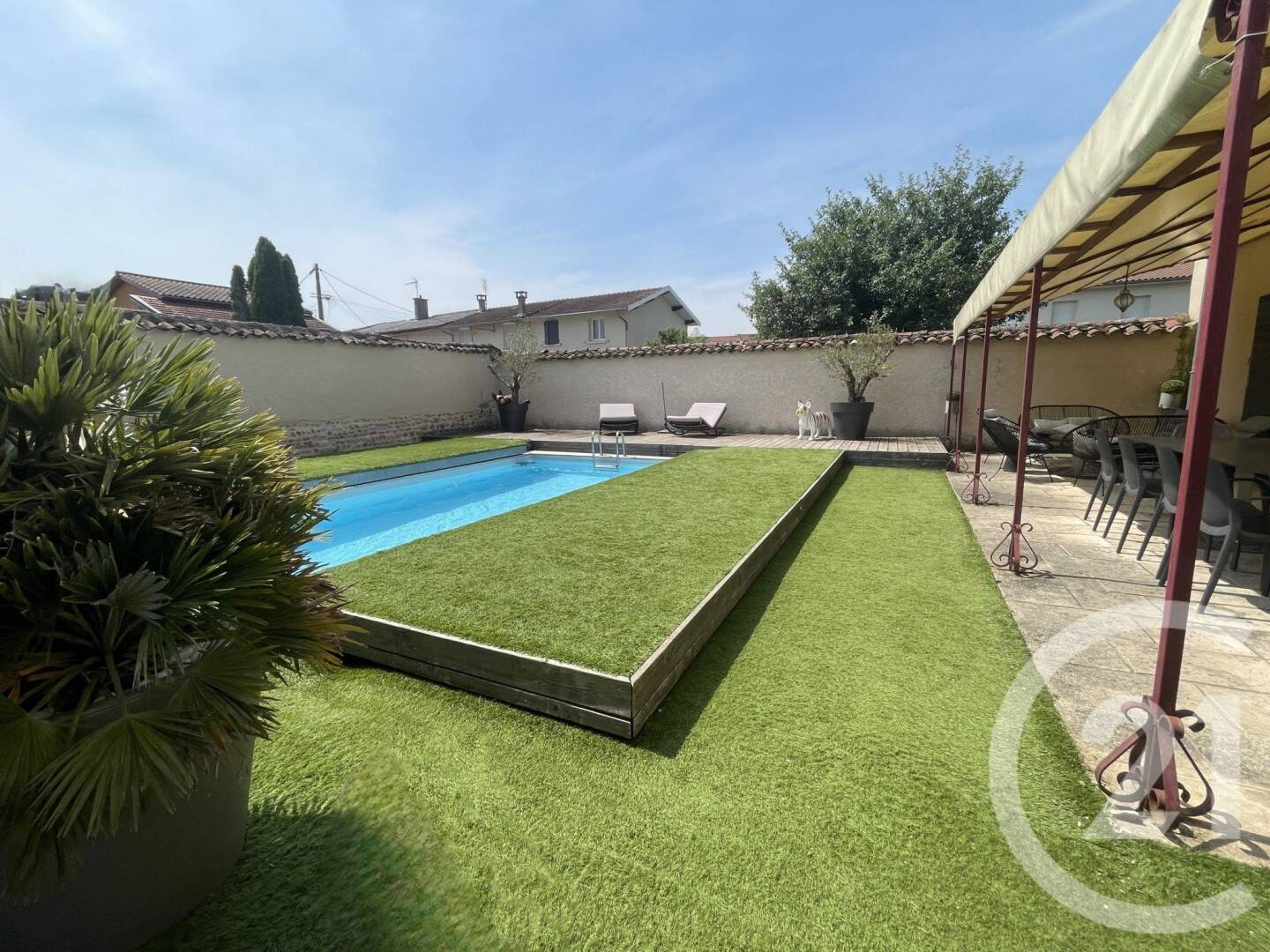 Maison à vendre, 390m², VILLIEU LOYES MOLLON
