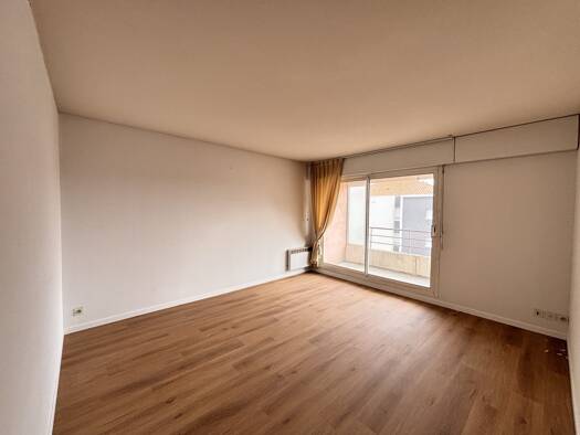 Appartement à louer 815 € 3 pièces 2 chambres 59,6 m² 2ème étage Les Sables-d'Olonne 85100