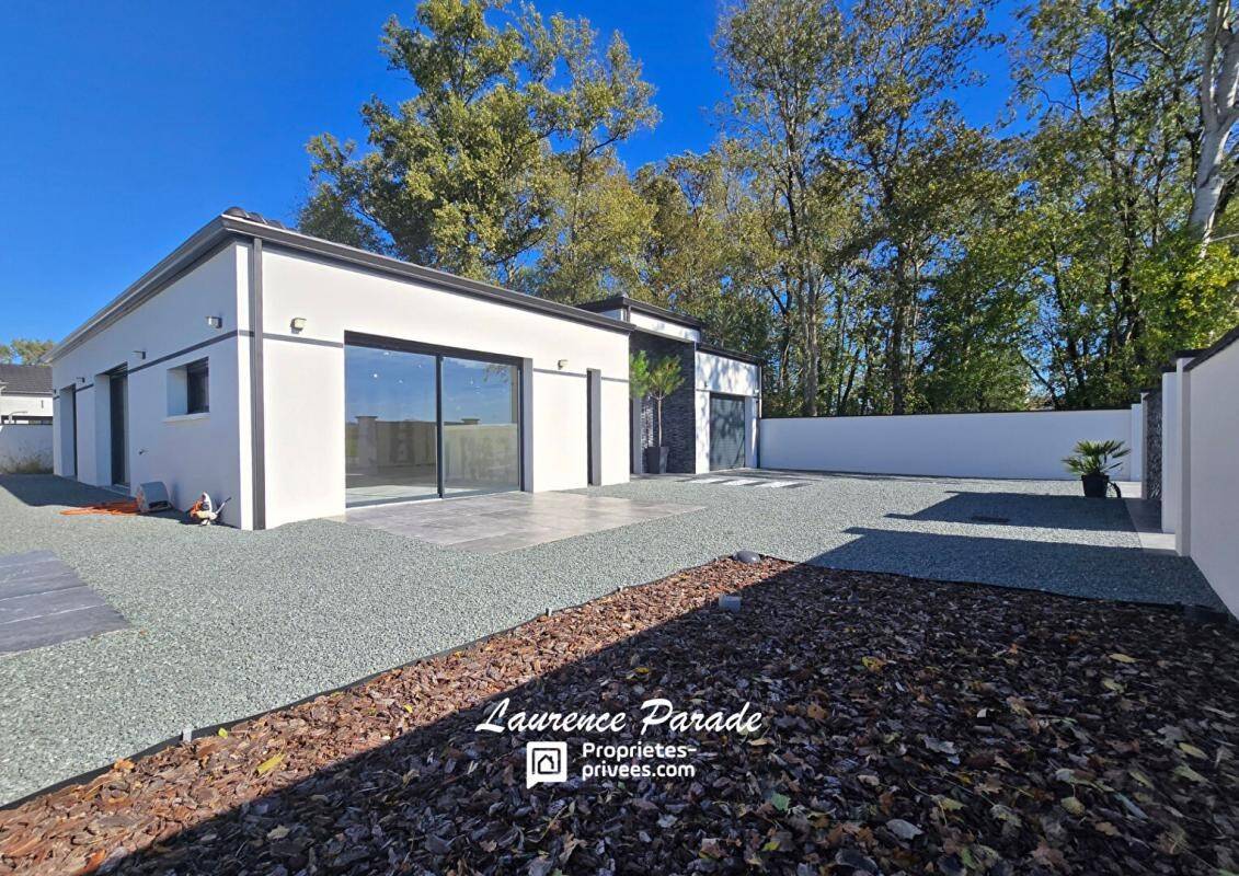 Maison à vendre, 145m², SAINT MEDARD DE GUIZIERES