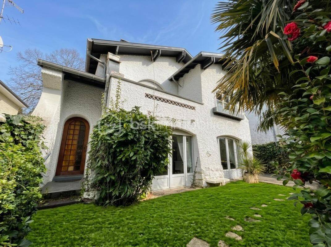 Maison à vendre, 168m², PAU