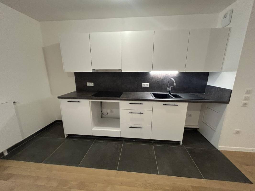 Maison à louer, 71m², COURBEVOIE