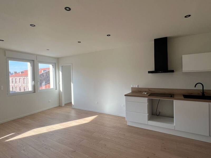 Maison à louer, 37m², SAINT ETIENNE