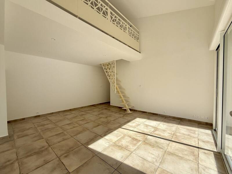 Maison à louer, 69m², NIMES