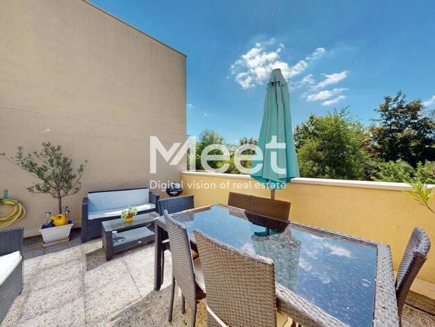 Duplex à vendre 273 000 € 4 pièces 3 chambres 82 m² Étage 2/2 Bois Maurepas-Bois Joli-Coudray Maurepas 78310