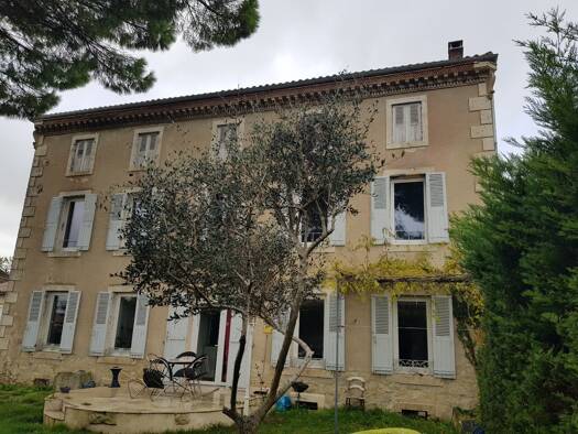 Maison à vendre 180 200 € 5 pièces 3 chambres 300 m² 820 m² de terrain Lectoure 32700