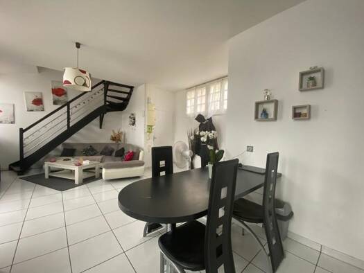 Duplex à vendre 108 500 € 3 pièces 2 chambres 66,1 m² Étage 3/3 Centre-Soum Lourdes 65100