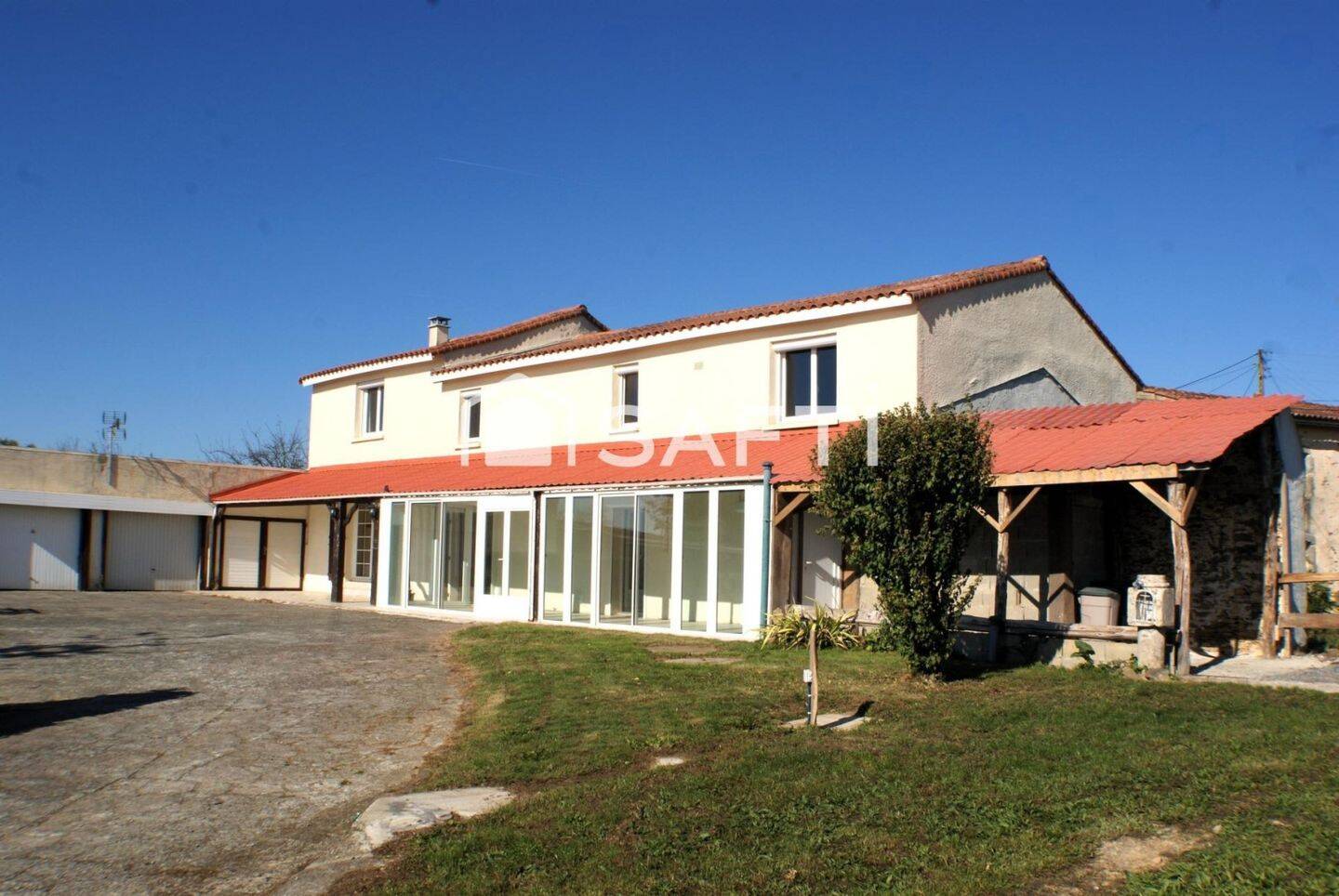 Maison à vendre, 159m², LA CHATAIGNERAIE