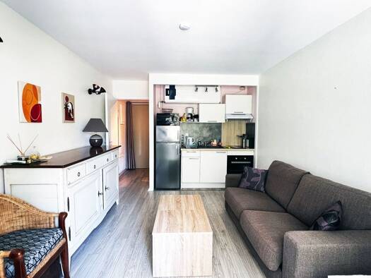 Appartement à vendre 140 000 € 1 pièce 28 m² RDC Sud Ouest Suzac Saint Georges de Didonne 17110