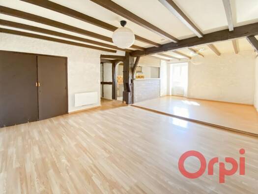 Appartement à louer 595 € 3 pièces 2 chambres 71,4 m² Étage 2/2 Ainhoa 64250
