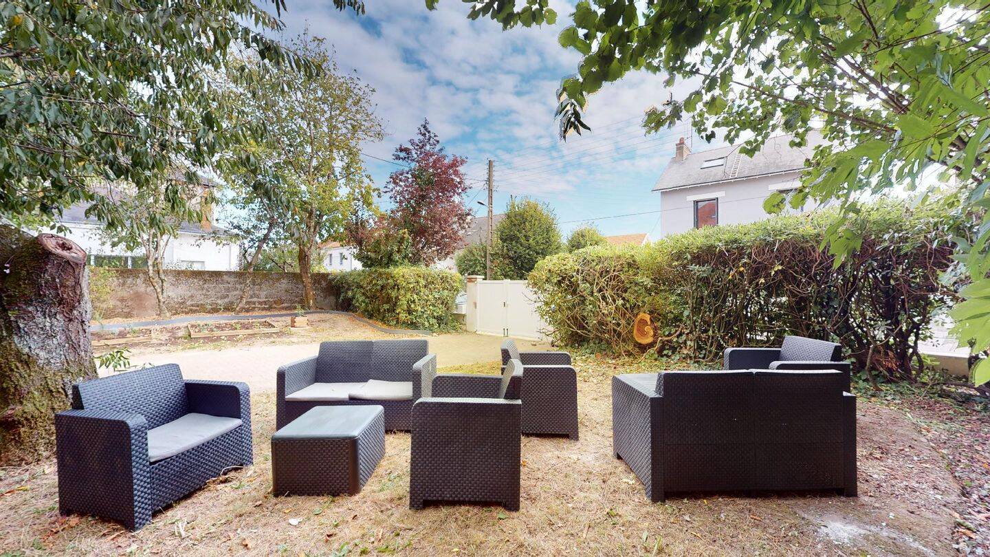 Maison 16 pièces — 10