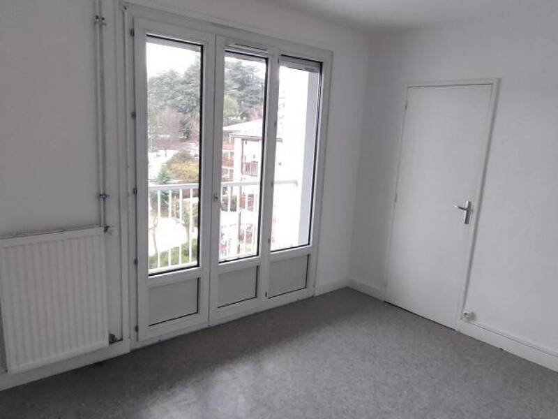 Maison à louer, 69m², UNIEUX