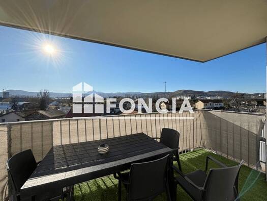 Appartement à louer 860 € 3 pièces 2 chambres 68 m² Étage 4/4 Le Brezet Clermont-Ferrand 63000