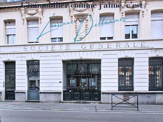 Local commercial à louer 1 670 € 215 m² de surface de vente Sud Condé-sur-l'Escaut 59163