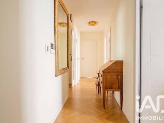 Appartement à vendre 599 000 € 4 pièces 3 chambres 79,1 m² Étage 2/6 Epinettes Issy-les-Moulineaux 92130