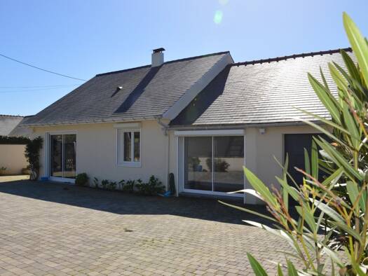 Maison de plain-pied à vendre 325 000 € 4 pièces 2 chambres 86,8 m² 483 m² de terrain Est Thouaré-sur-Loire 44470