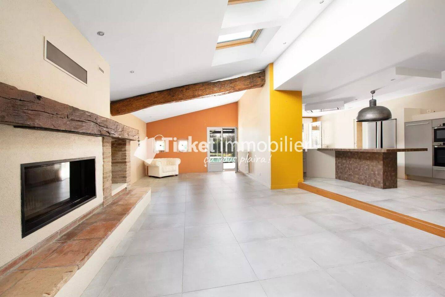 Maison à vendre, 288m², LE BURGAUD