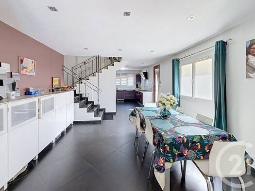 Maison à vendre 462 000 € 9 pièces 4 chambres 143,27 m² 560 m² de terrain Le Thillay 95500