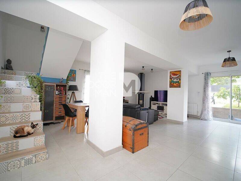 Maison à vendre, 131m², FONTENAY LES BRIIS
