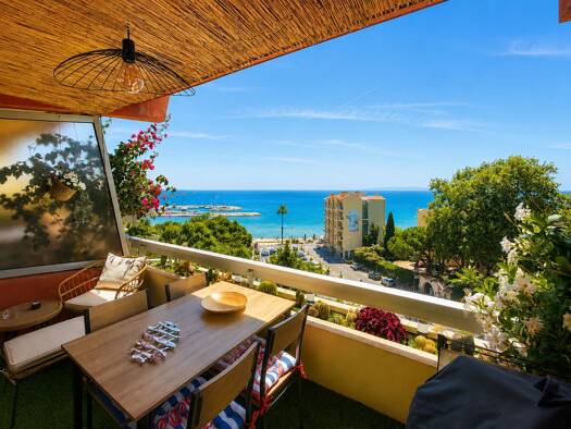 Appartement à vendre 585 000 € 2 pièces 1 chambre 42,5 m² 6 étages Le Lavandou 83980