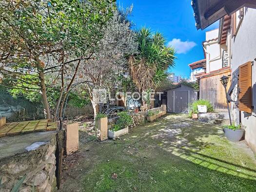 Maison de ville à vendre 304 220 € 3 pièces 2 chambres 61 m² 112 m² de terrain Madeleine Nice 06000