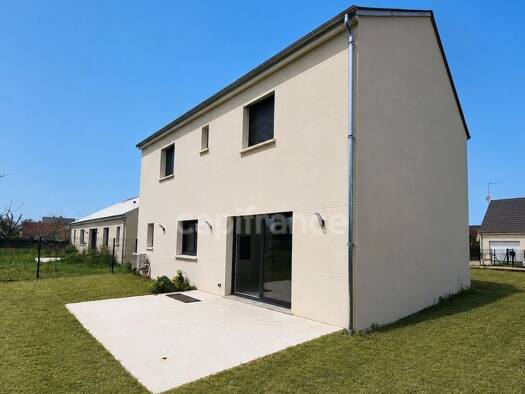 Maison à vendre - Première occupation 268 000 € 6 pièces 4 chambres 126 m² 316 m² de terrain Nord Ouest La Chapelle-Saint-Mesmin 45380
