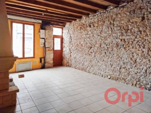 Maison de ville à vendre 49 000 € 5 pièces 4 chambres 125 m² 50 m² de terrain Saint-Pierre-le-Moûtier 58240