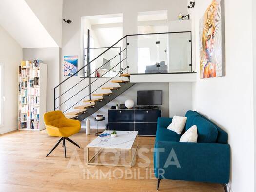 Duplex à vendre 895 000 € 5 pièces 3 chambres 160 m² Étage 2/2 Annecy 74940