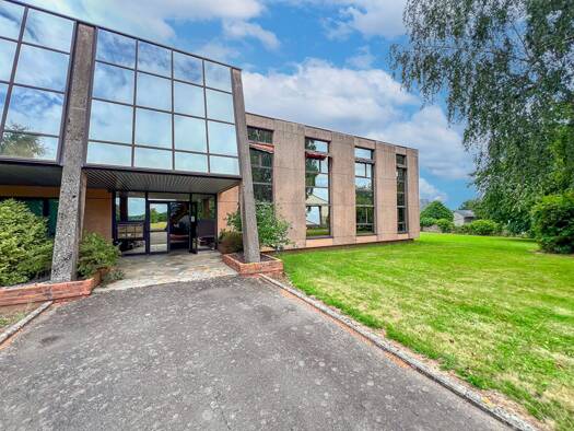 Espace bureau à vendre 230 160 € 110 m² de bureaux La Lande-Patry 61100