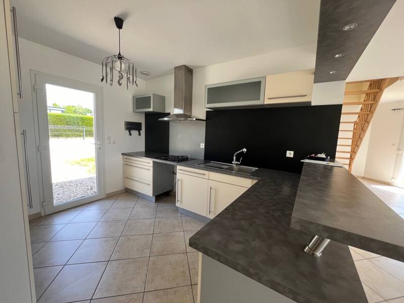 Maison à louer, 100m², LANNION