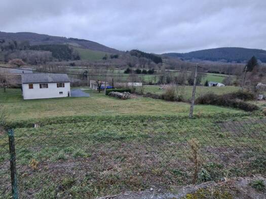 Terrain constructible à vendre 29 000 € 2 295 m² de terrain Nages 81320