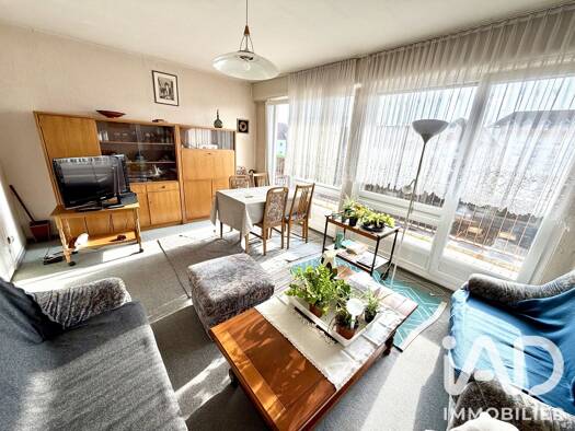 Appartement à vendre 190 000 € 4 pièces 3 chambres 84 m² Étage 2/3 Nord Huningue 68330