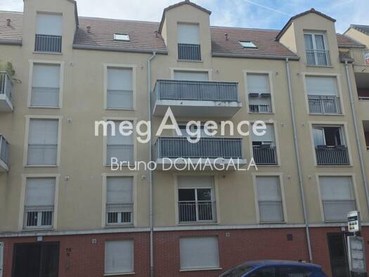 Appartement à vendre 148 000 € 2 pièces 1 chambre 41 m² Étage 1/3 Centre Ouest Trappes 78190