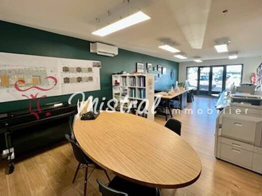 Local commercial à vendre 195 000 € 65 m² de surface de vente Aigues-Mortes 30220